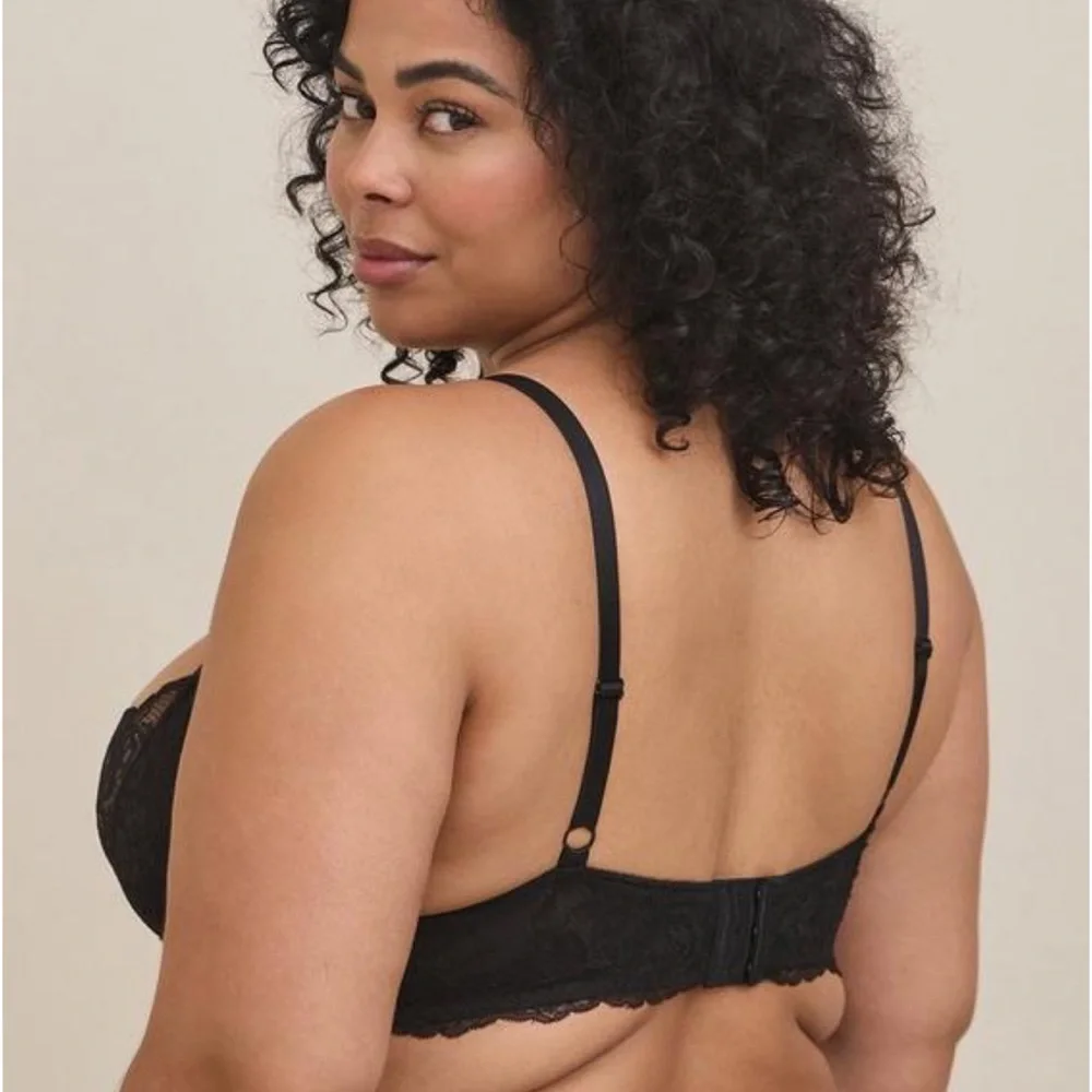 Torrid Lightly Lined Strappy Underwire Half Cup Bra - Picture 3 of 3